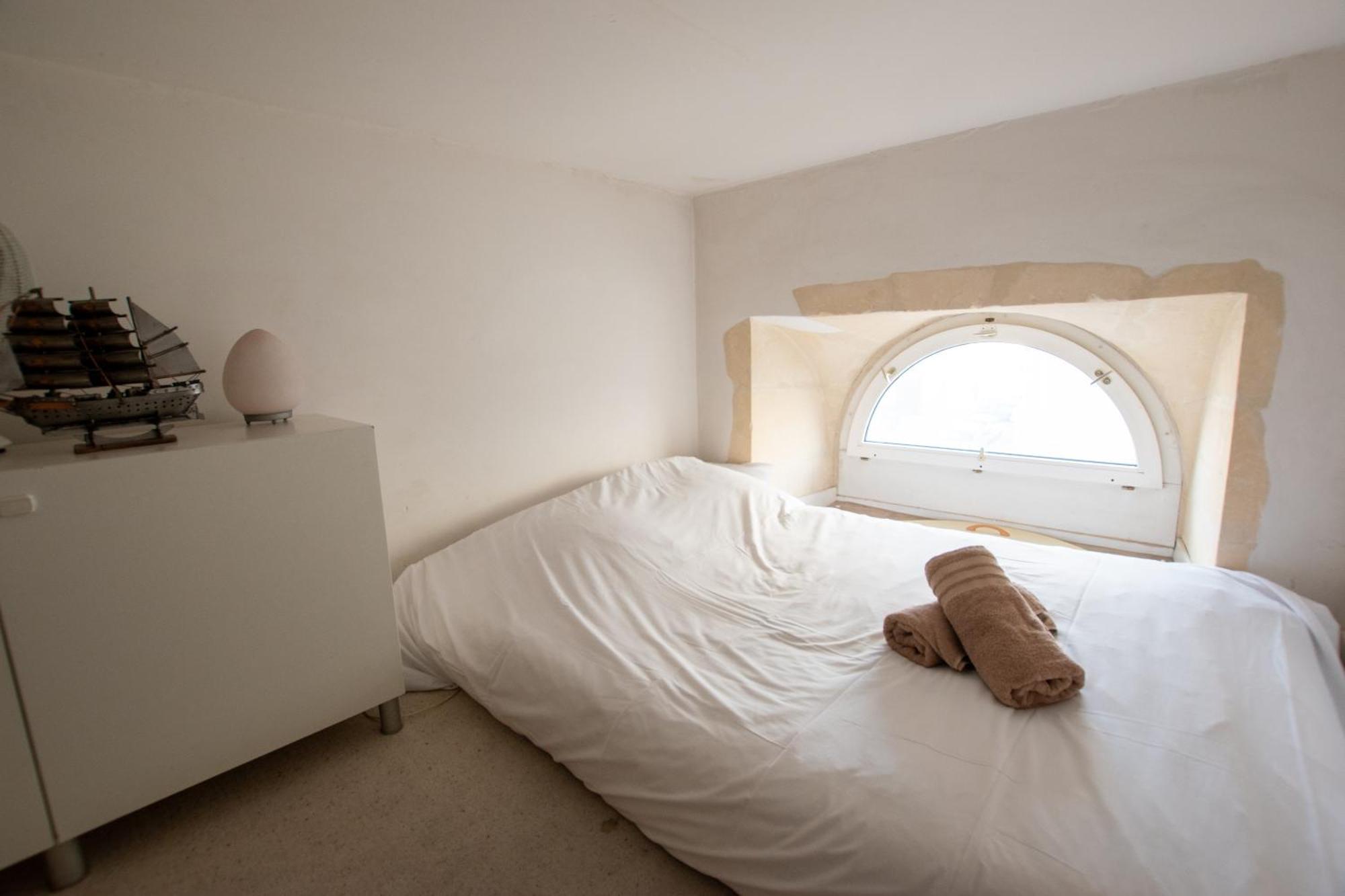 Renne - Vue Imprenable Sur Le Rhone Apartment Arles Exterior photo